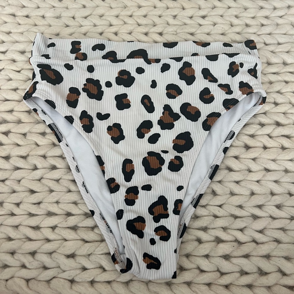 Xhilaration Leopard Print Bikini Bottoms - White with Brown Spots